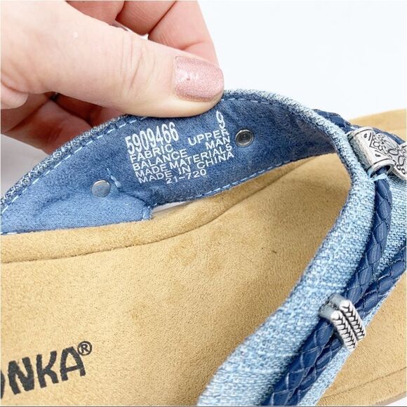 Minnetonka Chambray Silverthrone Wedge Thong Sandals Sz 9 - Picture 10 of 13